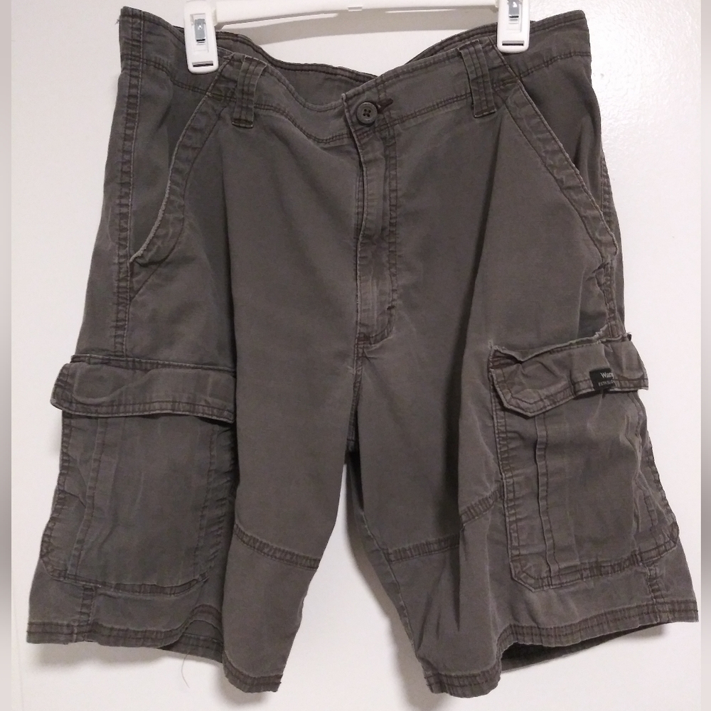 Gray Wrangler Cargo Shorts